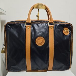 Hunting World Document Luggage Bag